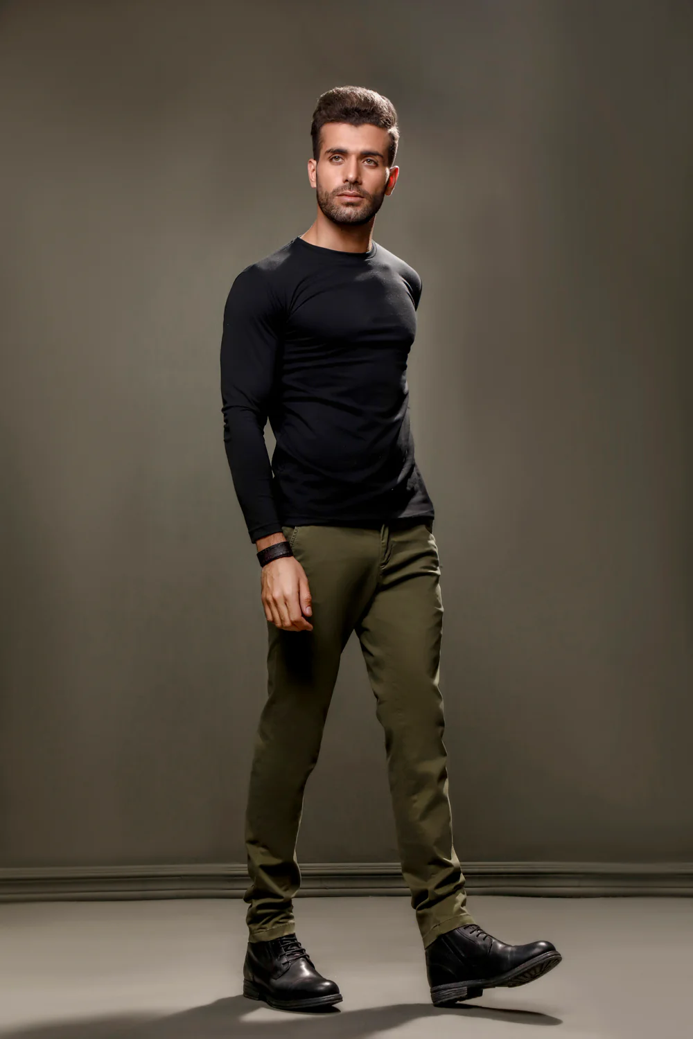 Black Full Sleeves Crew Neck - Image 3