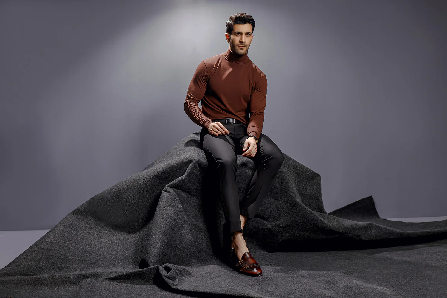 Chocolate Brown Full Sleeves Turtle Neck - Image 4
