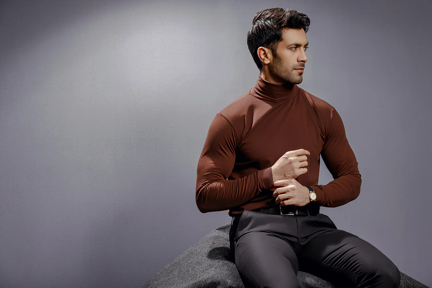 Chocolate Brown Full Sleeves Turtle Neck - Image 5