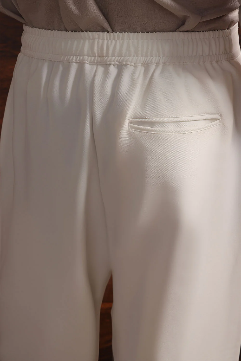 White Flow Comfort Fit Lux trousers - Image 3